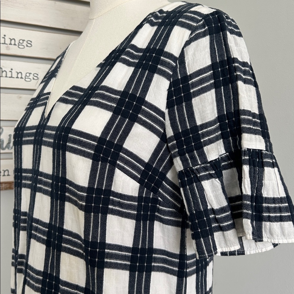 Madewell | Leighton Plaid Bell Sleeve V Neck Dress - Picture 5 of 12